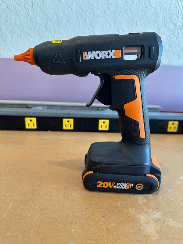 Worx 20V Power Share Full Size Cordless Hot Glue Gun Review - No more cords  in the way! - The Gadgeteer